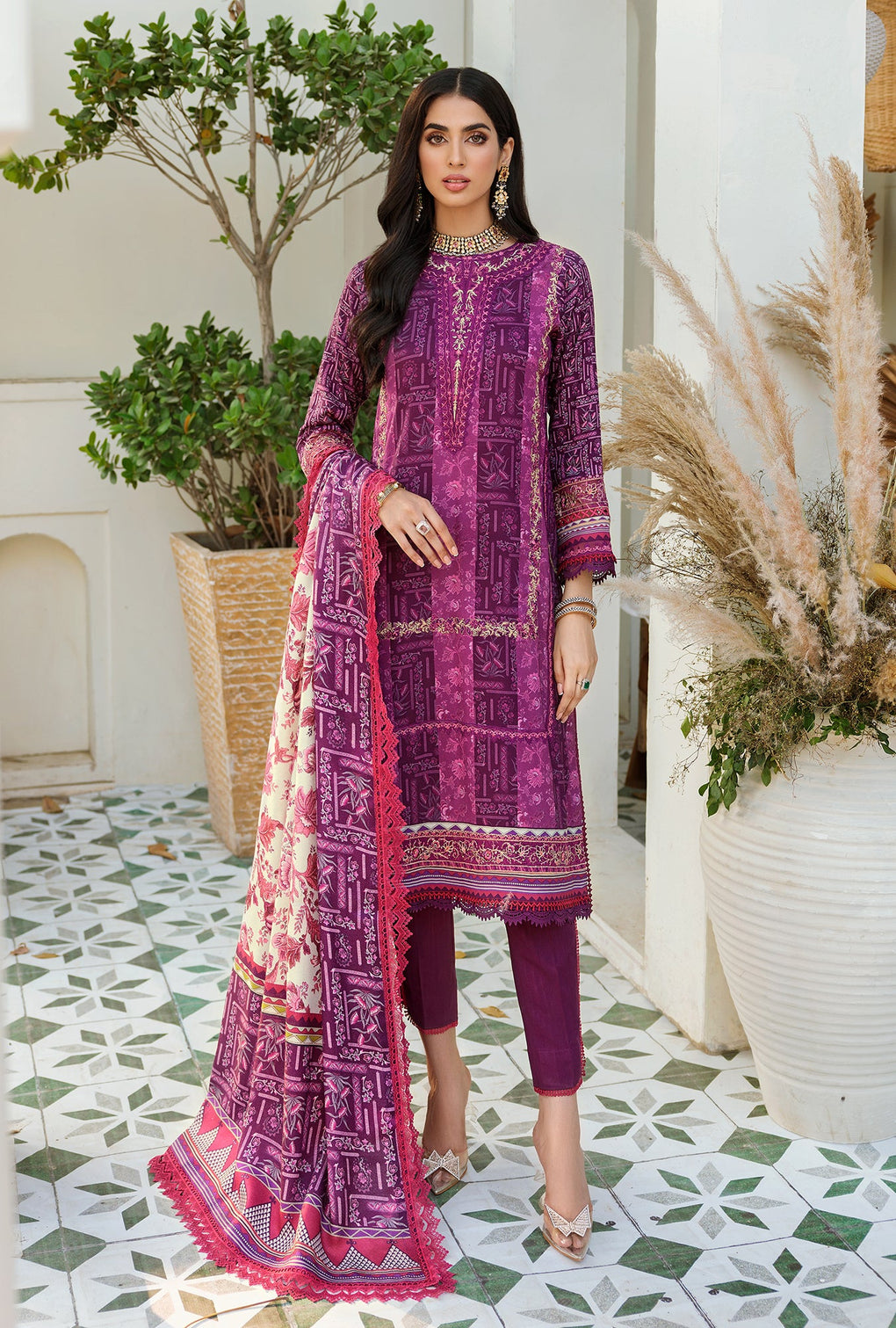 Noor By Sadia Asad Woolen Shawl`22 D#2 A
