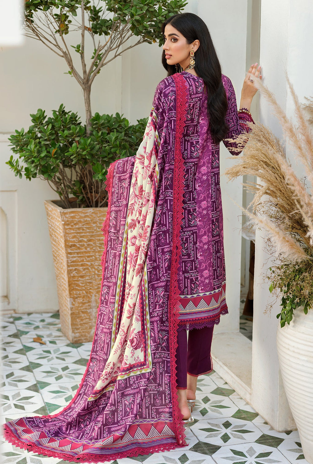 Noor By Sadia Asad Woolen Shawl`22 D#2 A