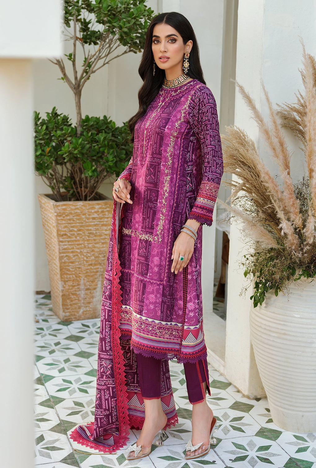 Noor By Sadia Asad Woolen Shawl`22 D#2 A