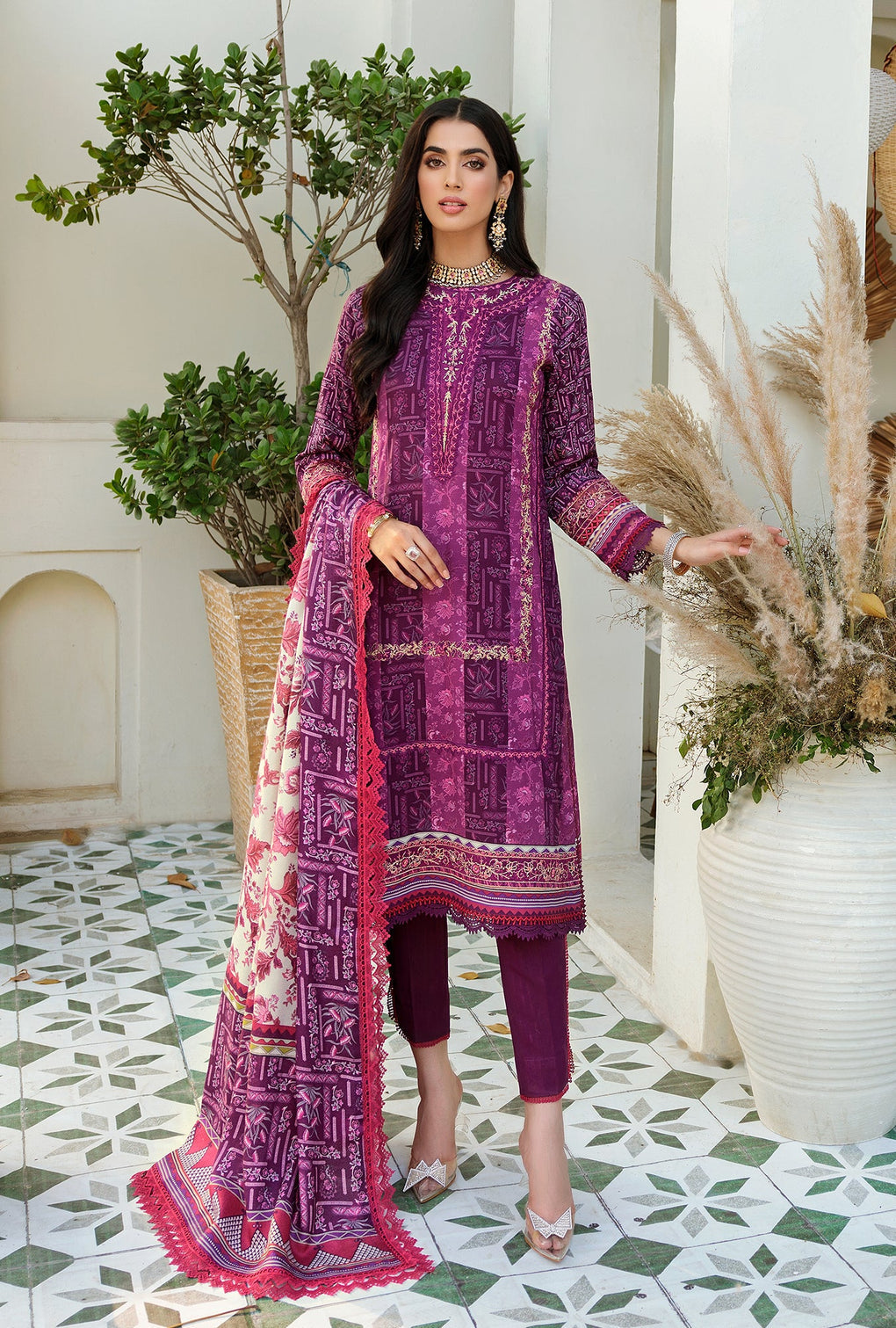 Noor By Sadia Asad Woolen Shawl`22 D#2 A
