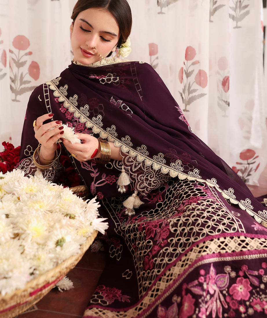 Mahnur Aangan Emb Lawn`25 D#05 NARINA