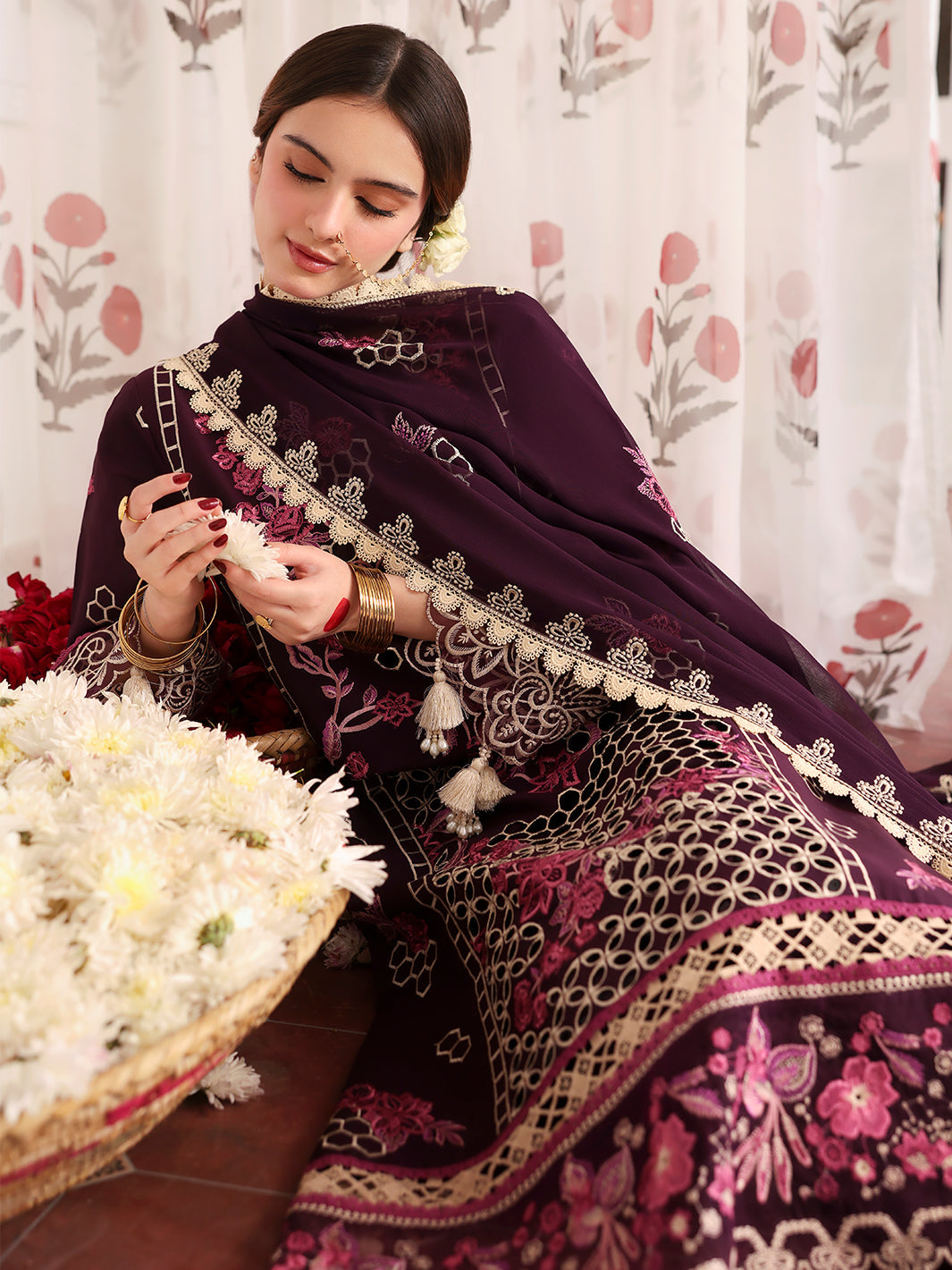 Mahnur Aangan Emb Lawn`25 D#05 NARINA