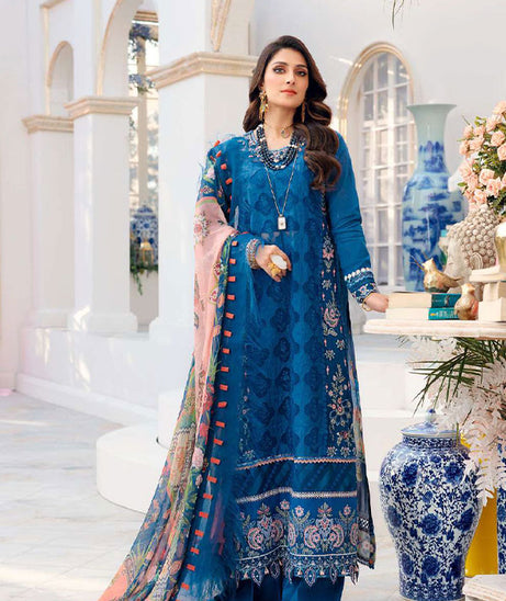 Noor By Saadia Asad Chikankari Lawn`22 D#12-A