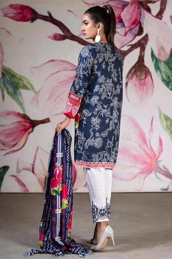 Noor Jahan Gul-O-Gulzar Lawn'22 D#10