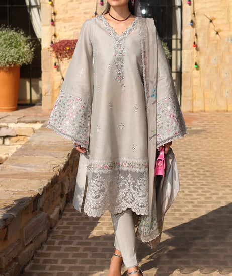 Noor By Saadia Asad Luxe Chikankari`25 D#01-B