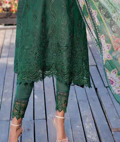 Noor By Saadia Asad Luxury Chikenkari Lawn`23 D#01-B