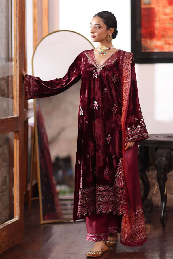 Noor Suzaankari Winter Shawl By Saadia Asad'24 D#10