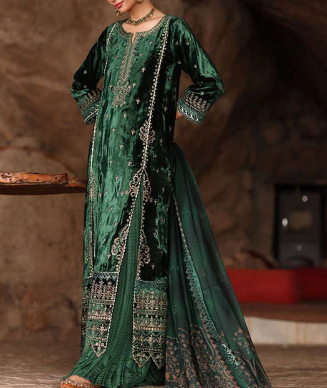 Noor Suzaankari Winter Shawl By Saadia Asad'24 D#11