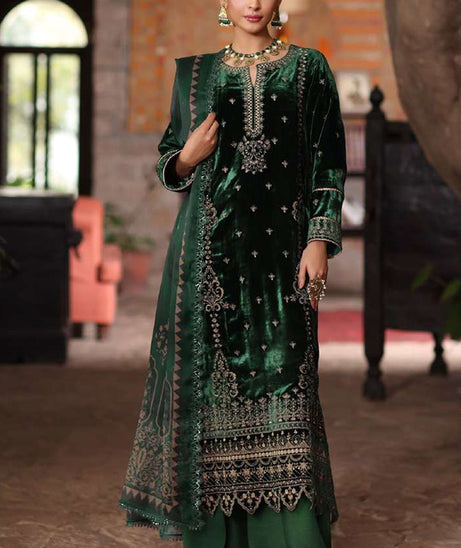 Noor Suzaankari Winter Shawl By Saadia Asad'24 D#11