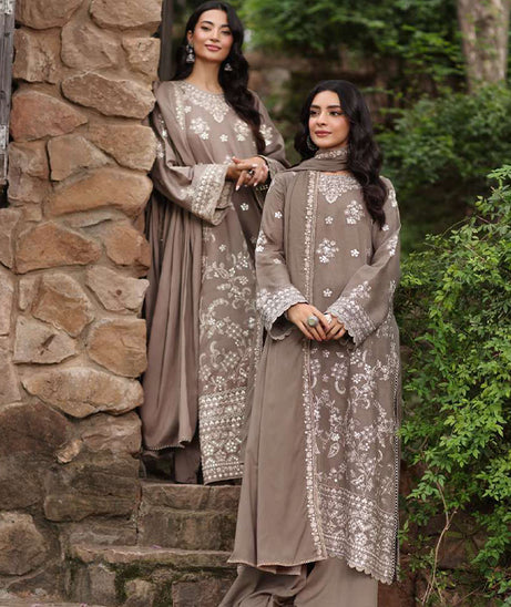 Noor Suzaankari Winter Shawl By Saadia Asad'24 D#2