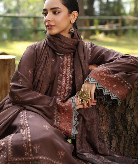 Noor Suzaankari Winter Shawl By Saadia Asad'24 D#4