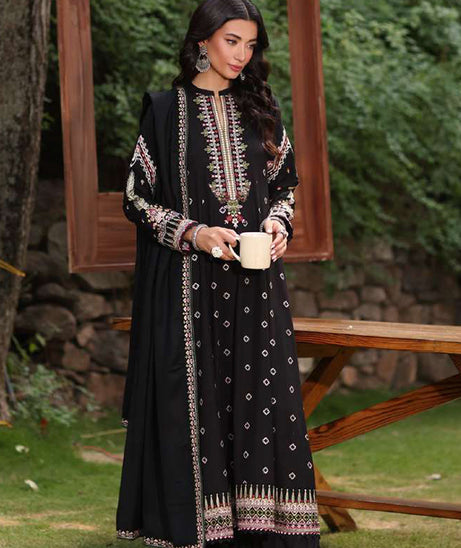 Noor Suzaankari Winter Shawl By Saadia Asad'24 D#5