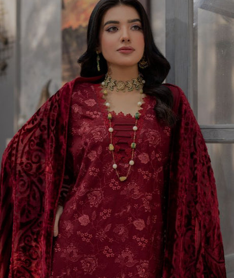 Noor Jahan Monal Velvet Shawl`25 D#5