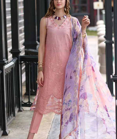 Noor by Saadia Asad Luxe Printkari`23 D#01-B