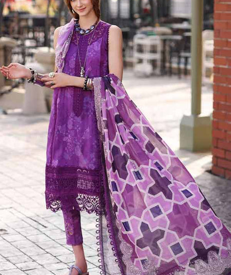 Noor by Saadia Asad Luxe Printkari`23 D#04-A