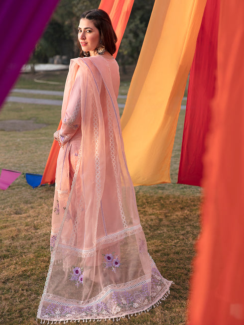 Parishay Luxury Lawn`23 D#01