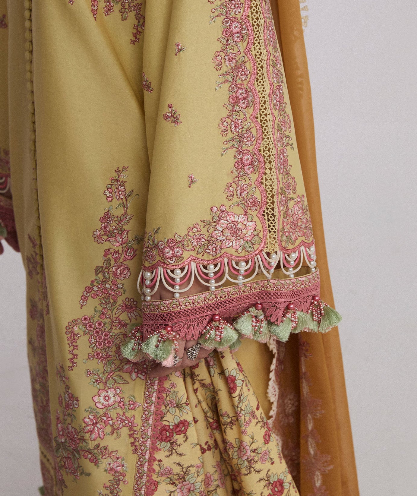 Hussain Rehar Eid Edit Lawn'24 (LIMONE)