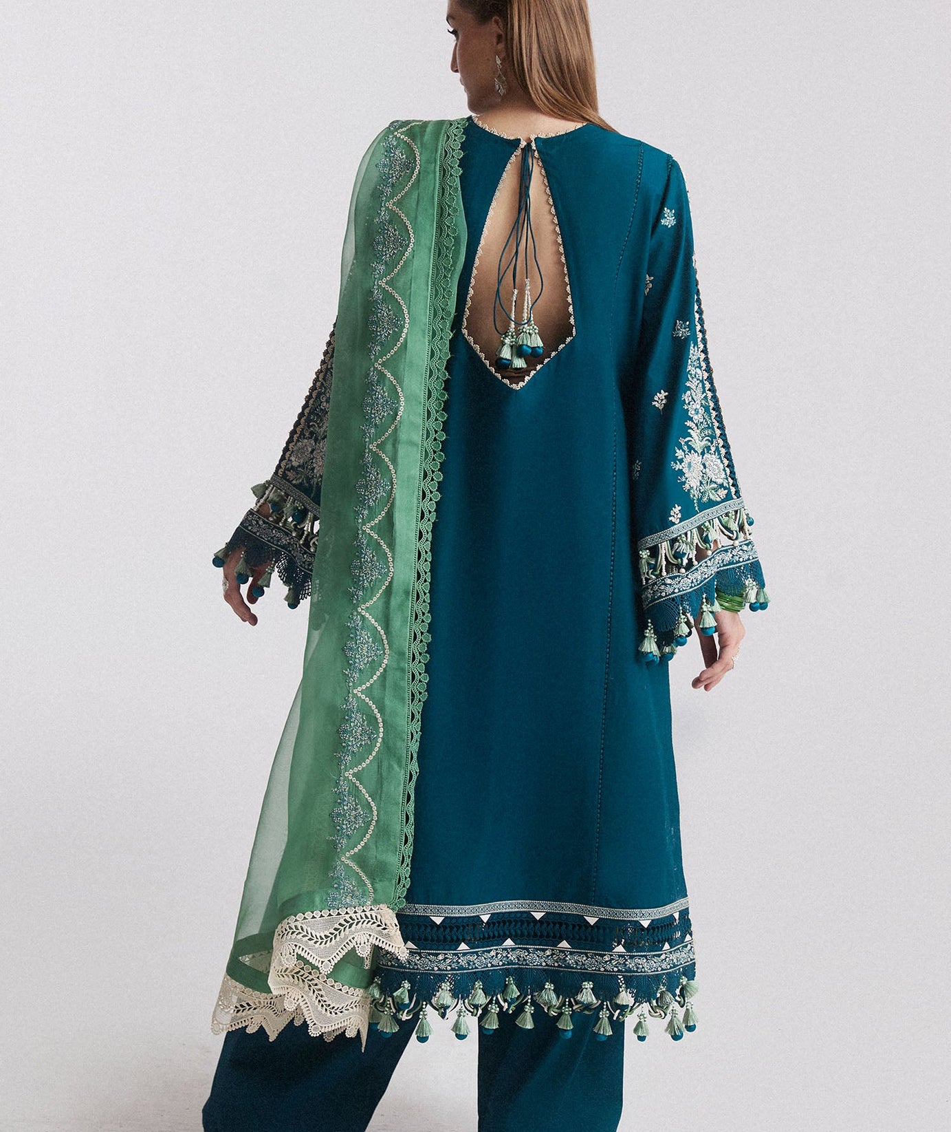 Hussain Rehar S/S Lawn'24 (VIVACE) D#558