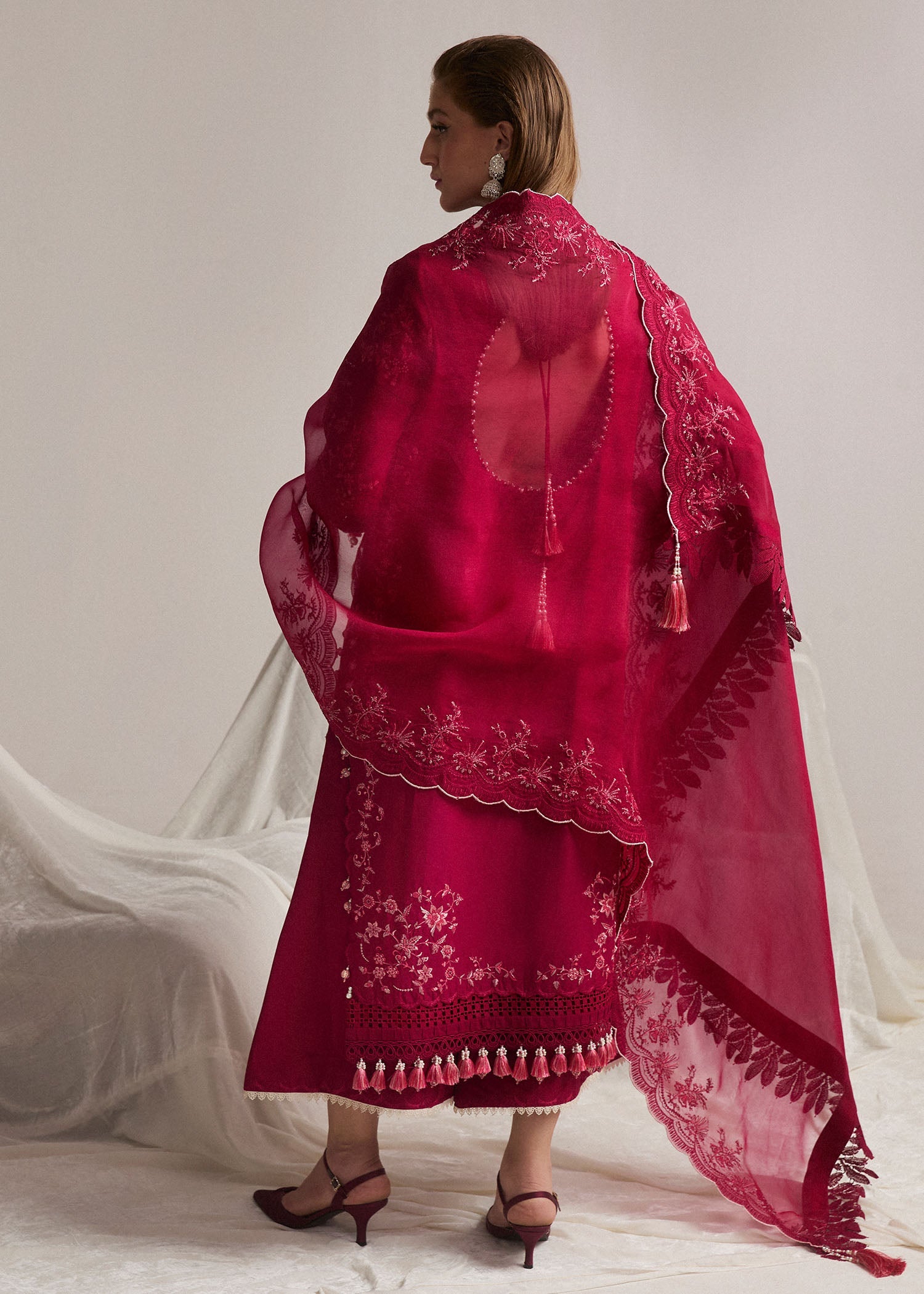 Hussain Rehar Eid Edit Lawn'24 (PELLE)