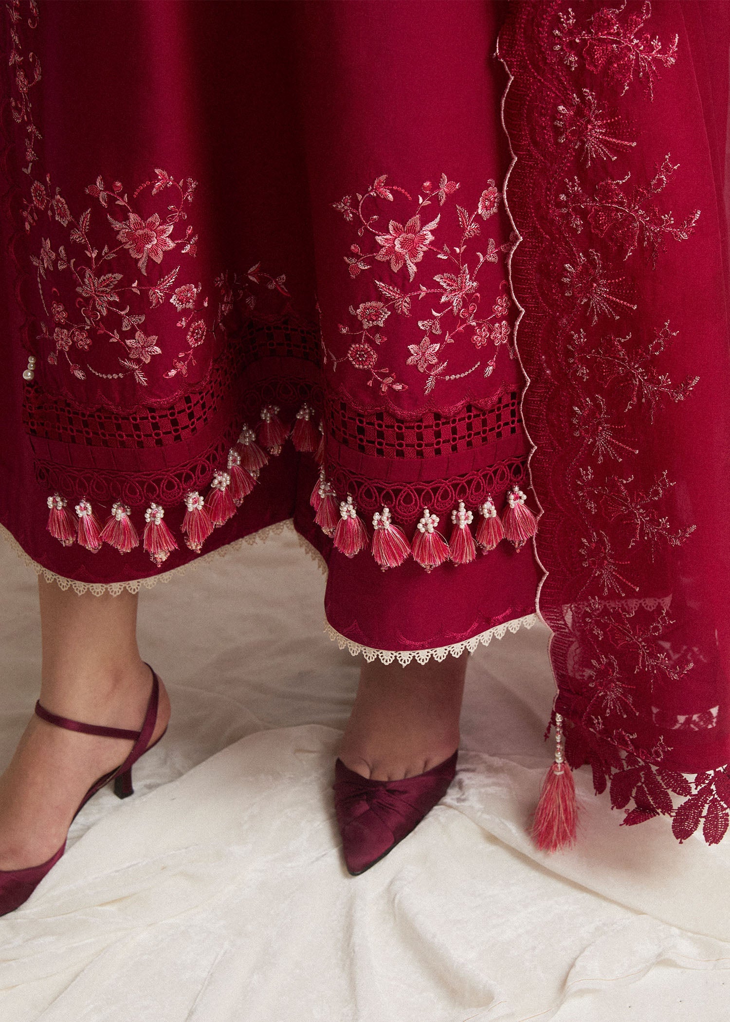 Hussain Rehar Eid Edit Lawn'24 (PELLE)