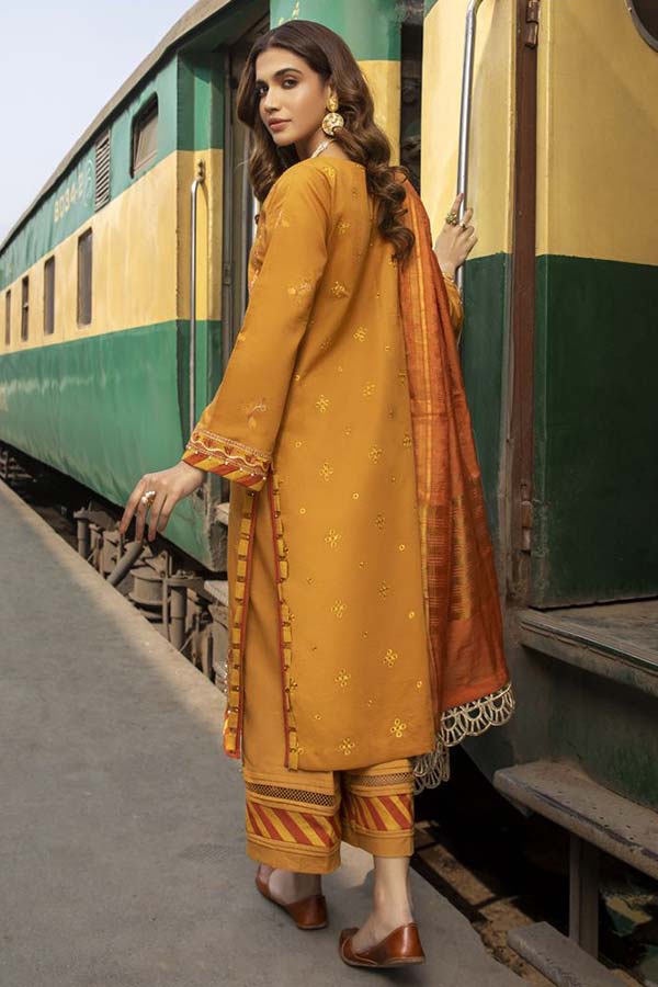 Panache Muntazir Emb Lawn`21 D#01