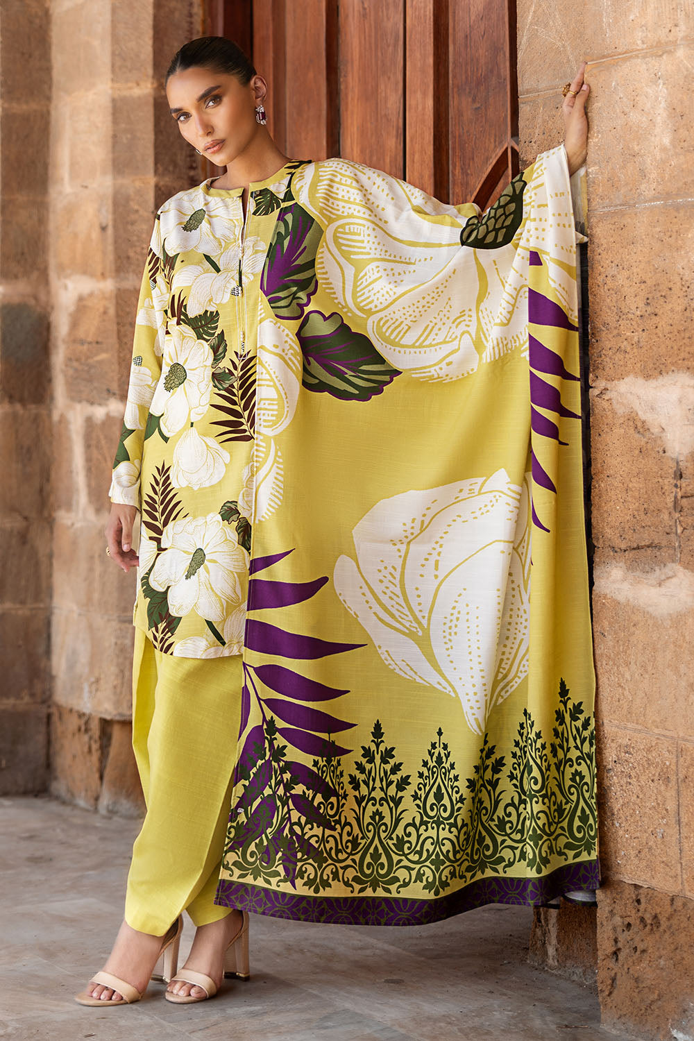 Gul Ahmed Winter`25 CD#52004