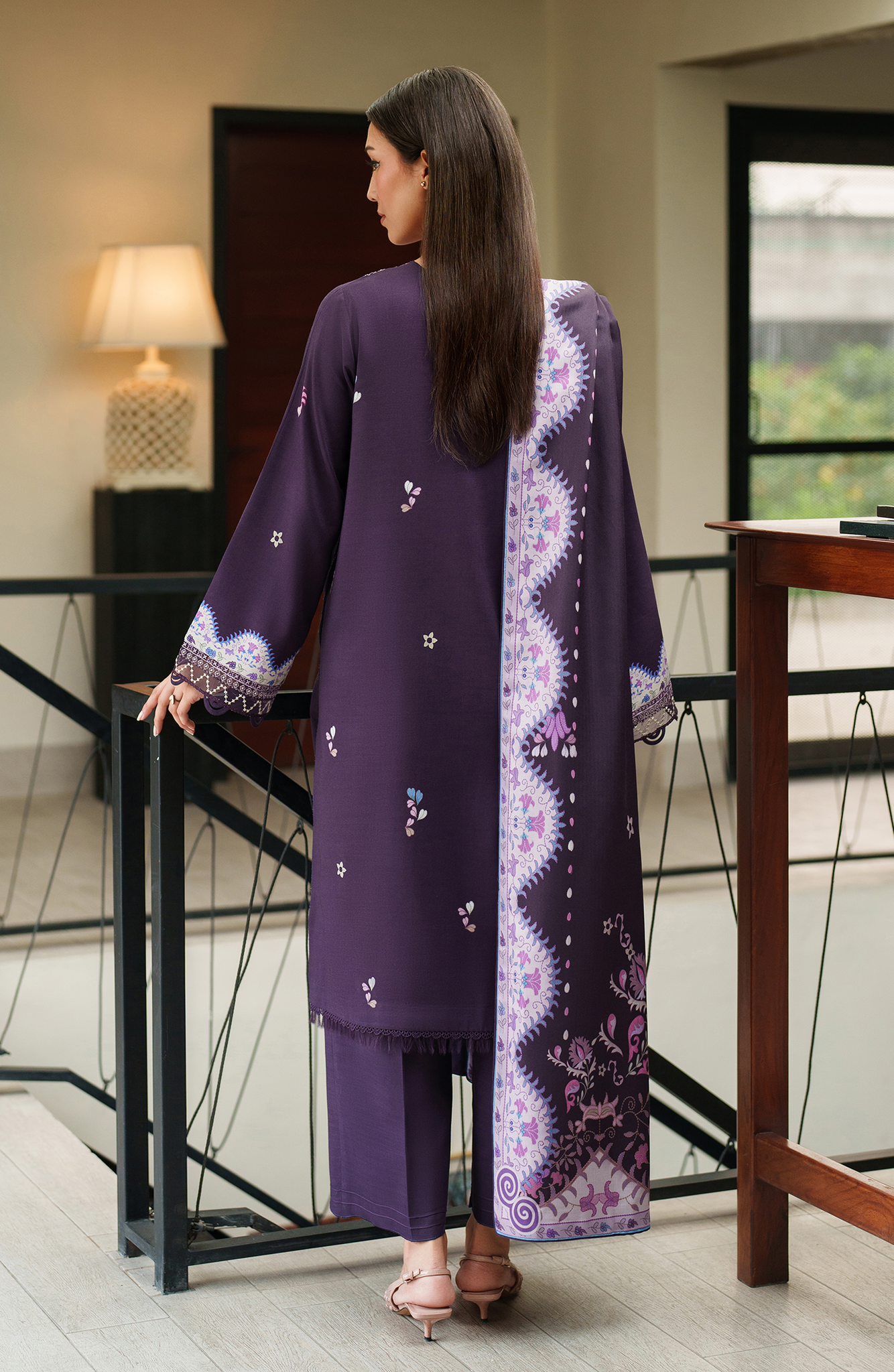 Seran Bellini Emb Winter`25 D#10