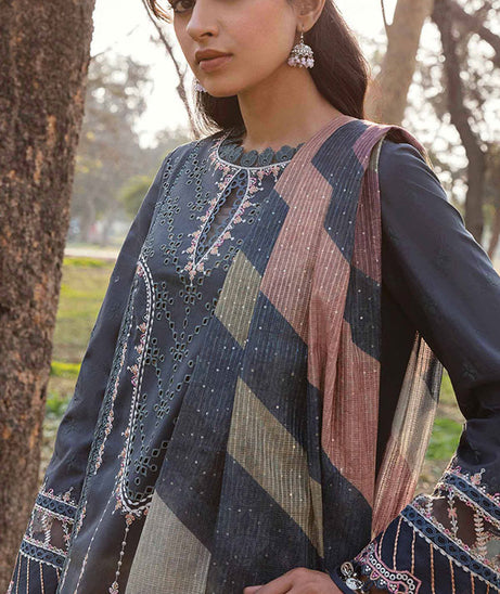 Qalamkar Qline Lawn Collection`23 AK#15 (SAFLIENI)
