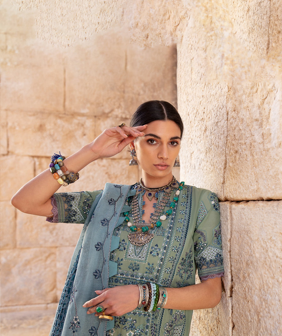 Republic selene Luxury Lawn`21 D#3B
