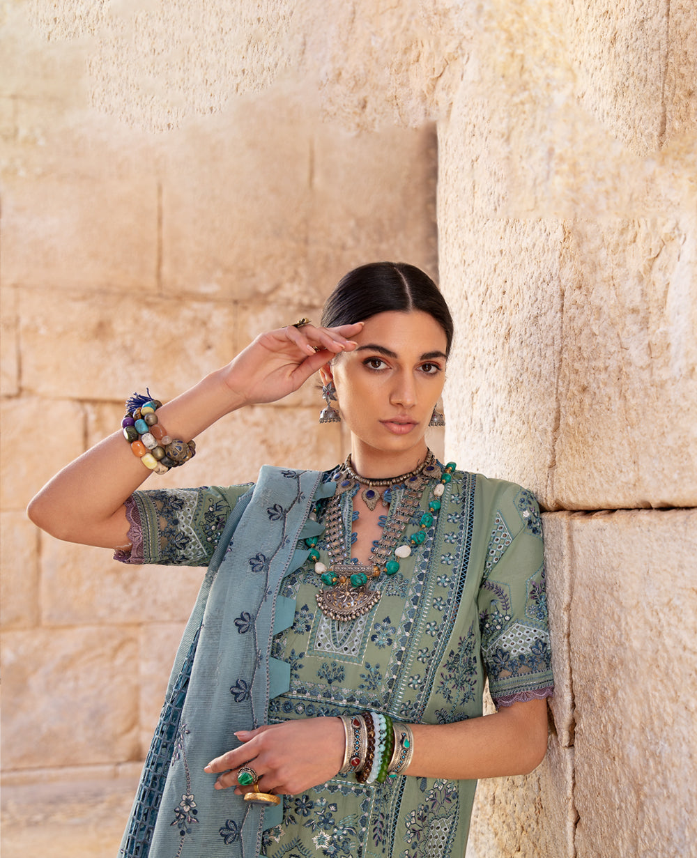 Republic selene Luxury Lawn`21 D#3B