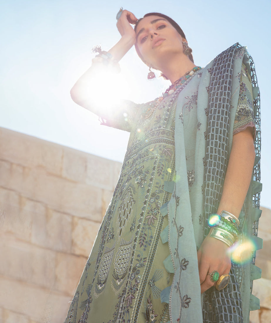 Republic selene Luxury Lawn`21 D#3B