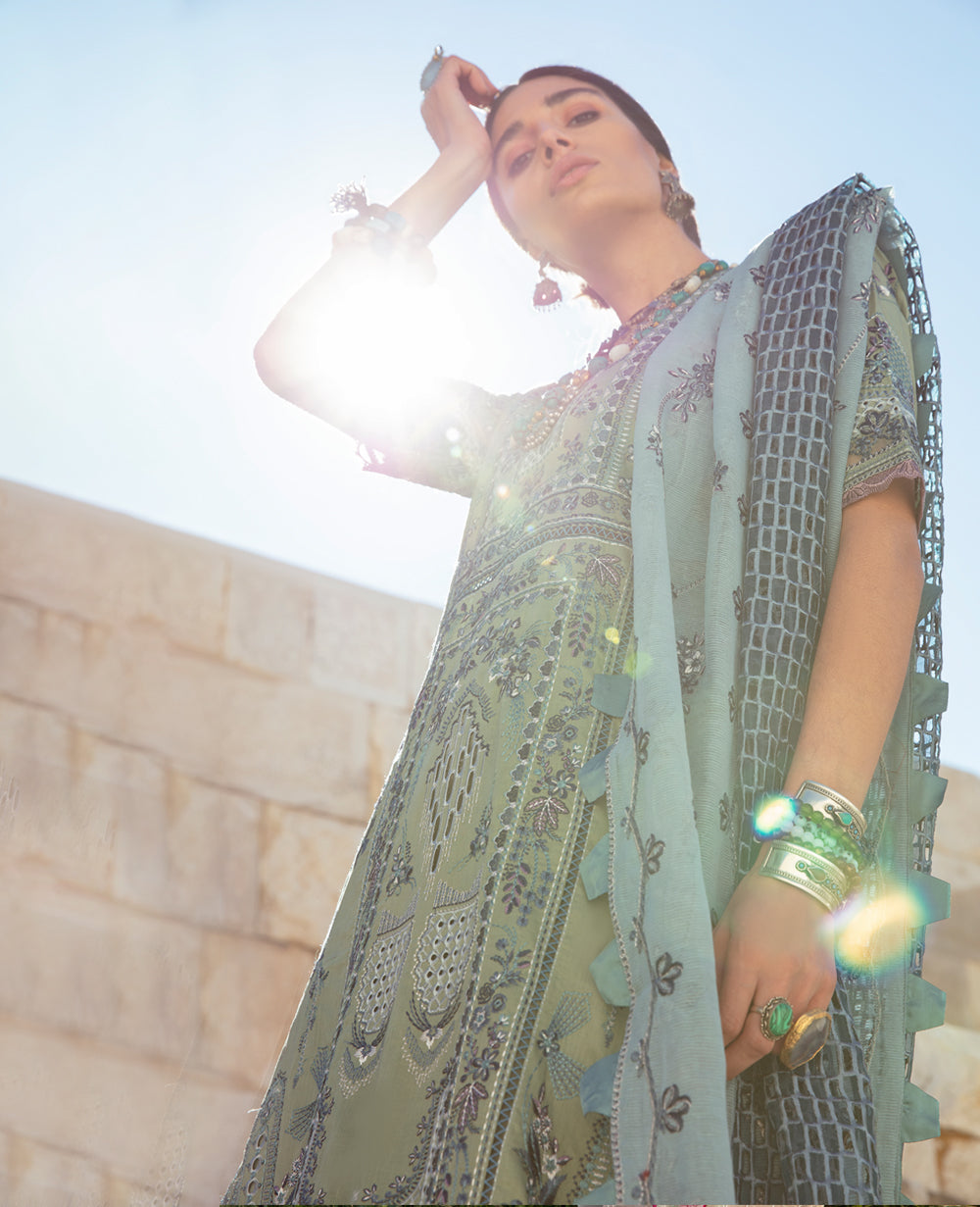 Republic selene Luxury Lawn`21 D#3B