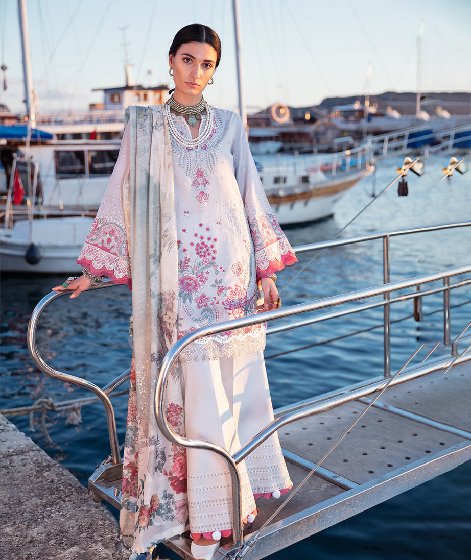 Republic selene Luxury Lawn`21 D#11B
