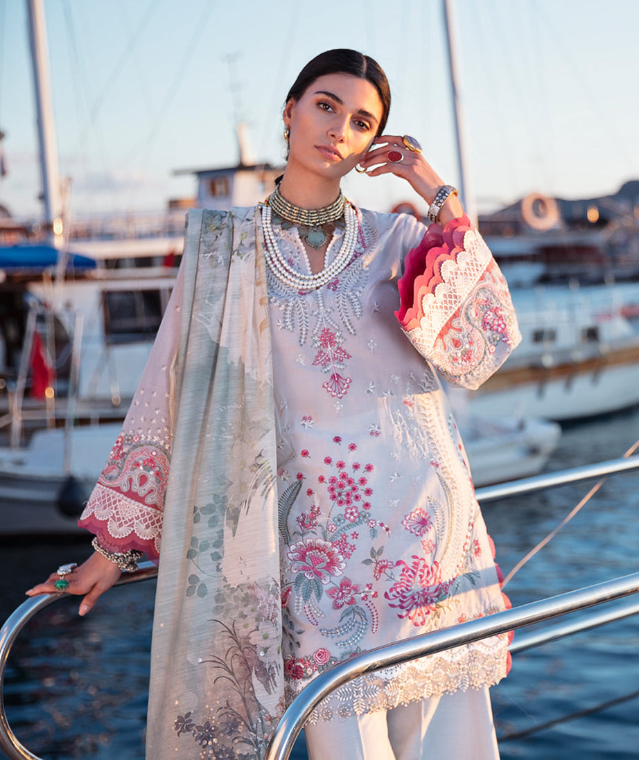 Republic selene Luxury Lawn`21 D#11B