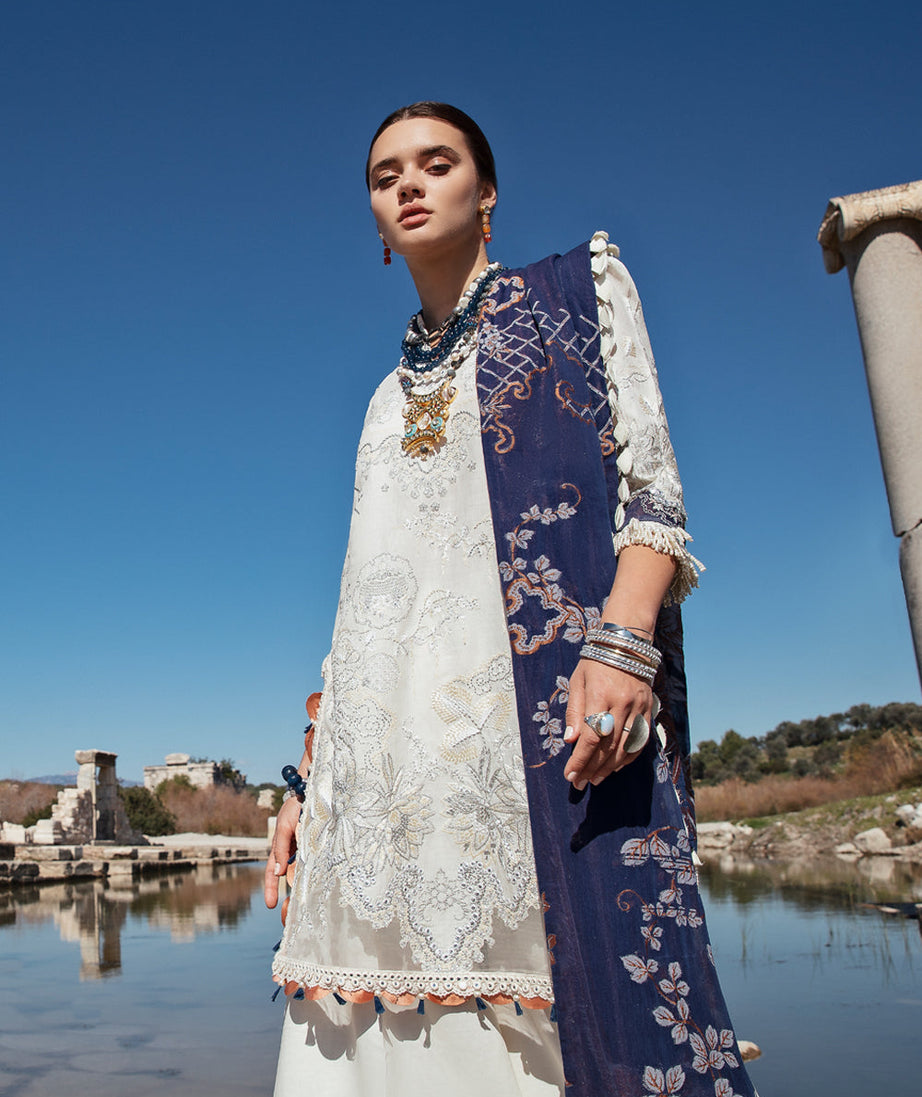 Republic selene Luxury Lawn`21 D#6B