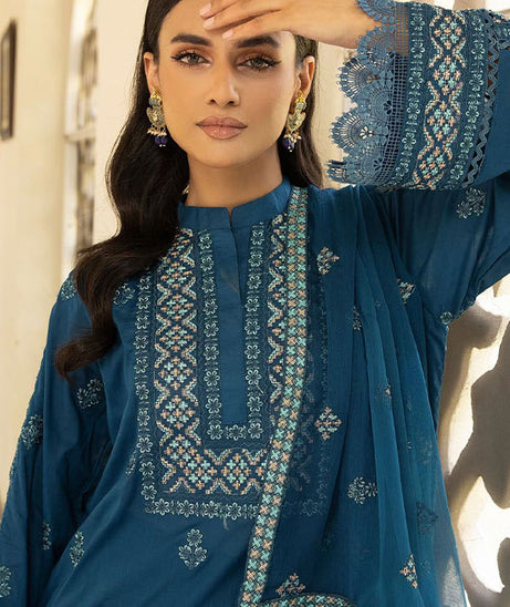 RA Mahee's Elegant Emb Lawn'24 D#3