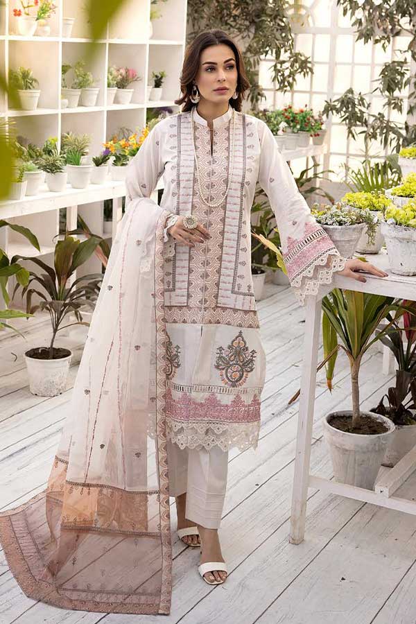 RA Mahee's Exclusive Lawn'23 D#02