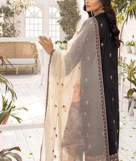 RA Mahee's Exclusive Lawn'23 D#03