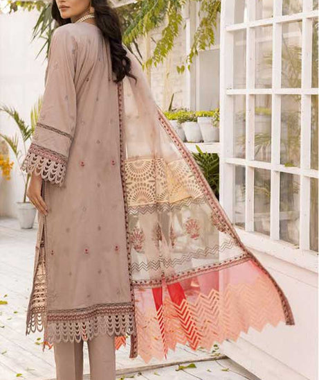 RA Mahee's Exclusive Lawn'23 D#06