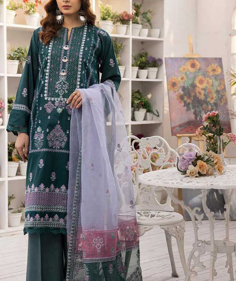 RA Mahee's Exclusive Lawn'23 D#07