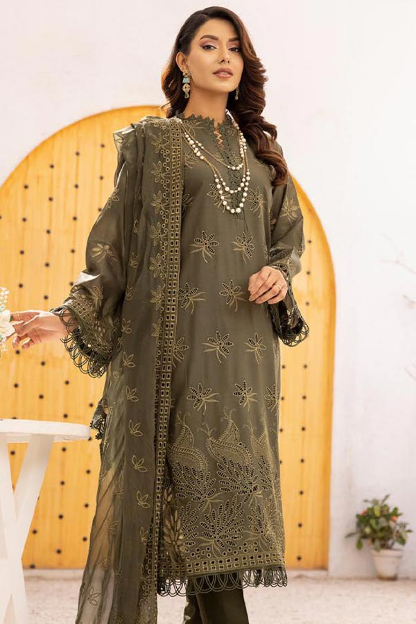 RA Mahees Nazakat Lawn`24 D#02