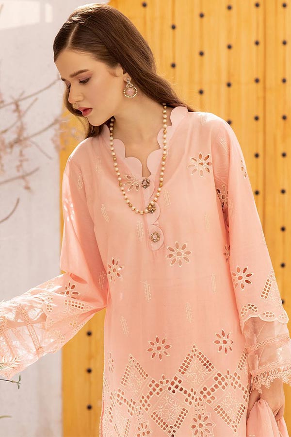 RA Mahees Nazakat Lawn`24 D#04