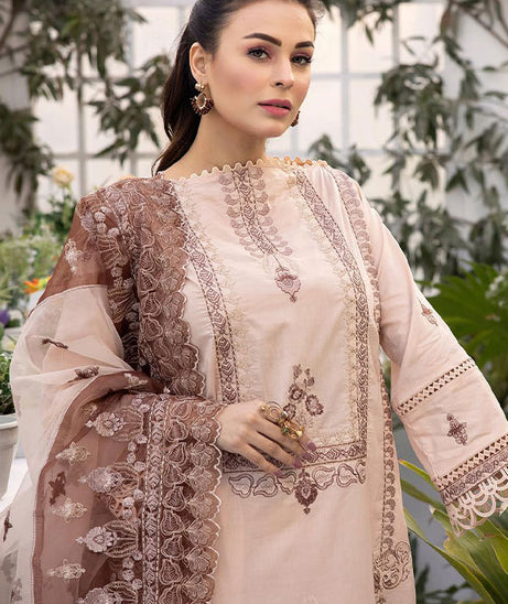 RA Pearl Exclusive Lawn`23 D#6