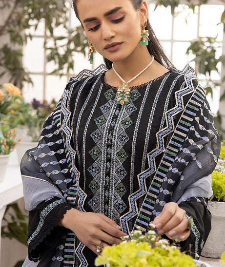 RA Pearl Exclusive Lawn`23 D#7