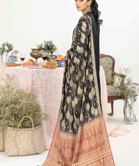 RA Tehzeeb C/Kari Lawn`23 D#30