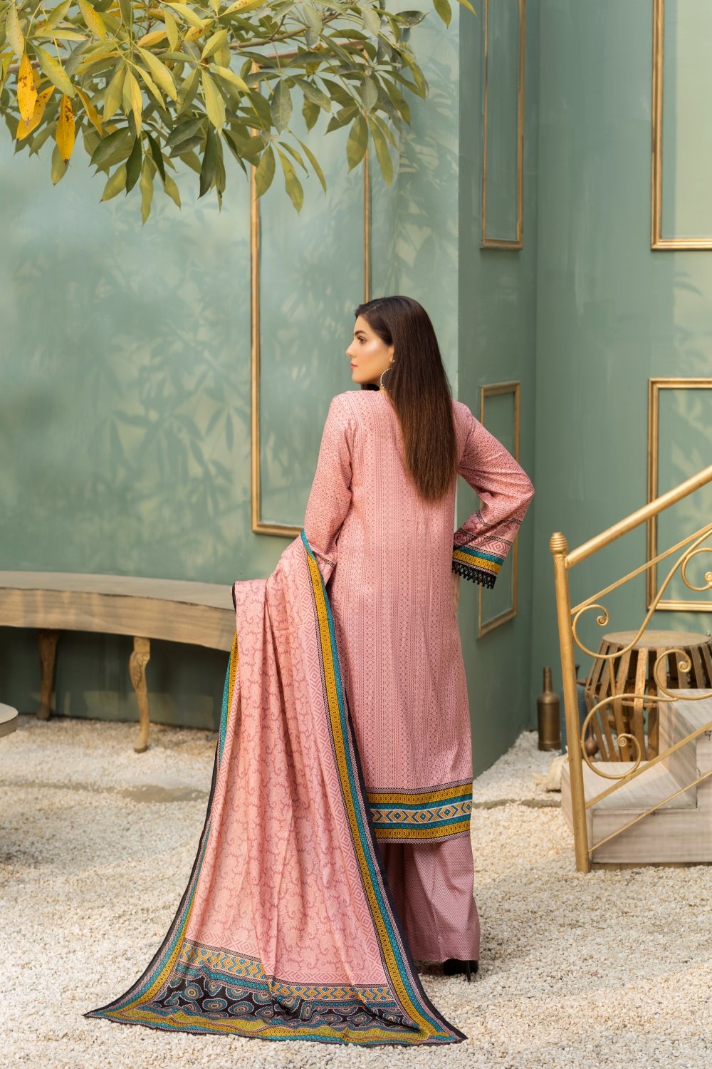 Ittehad Crystal Lawn'21 D # 21127 Pink