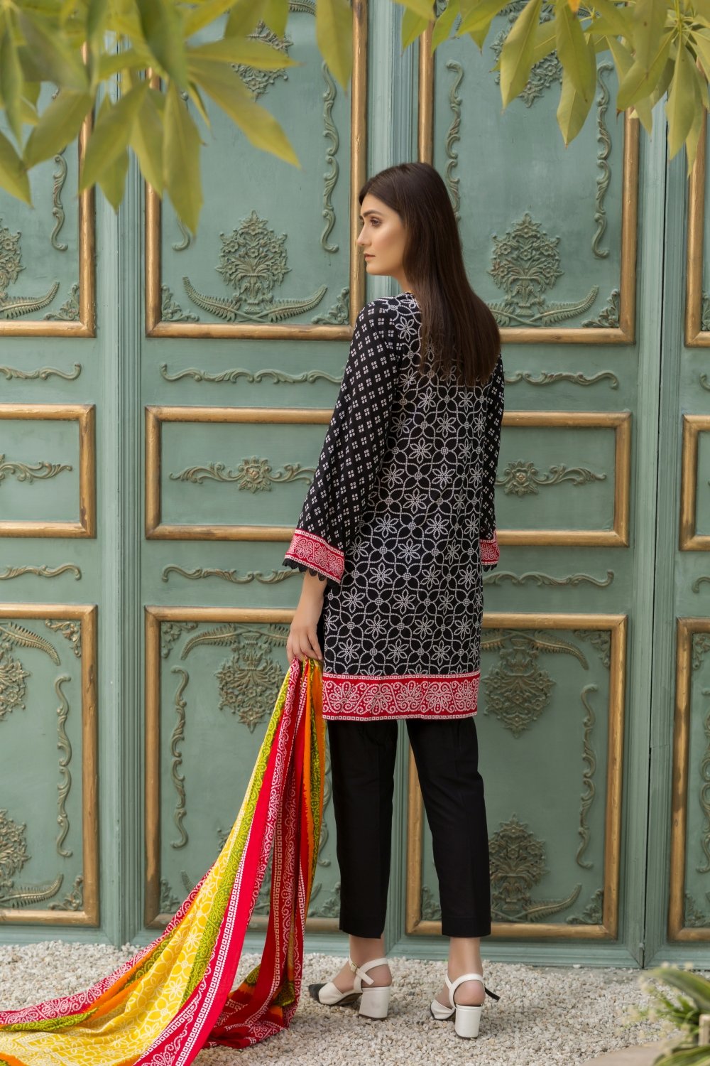 Ittehad Crystal Lawn'21 D # 21131 Black