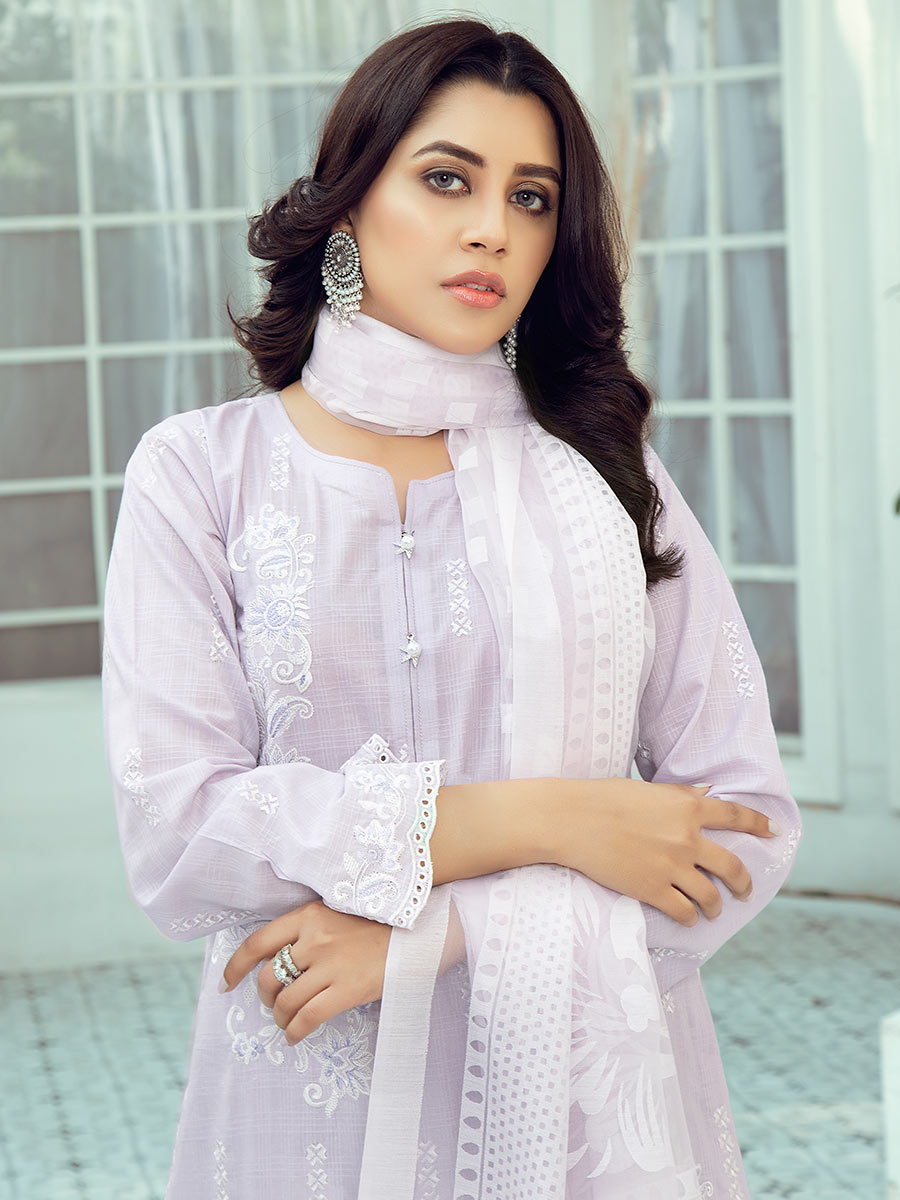 Raji's Nasqh-e-Nigar Summer'22 D#2