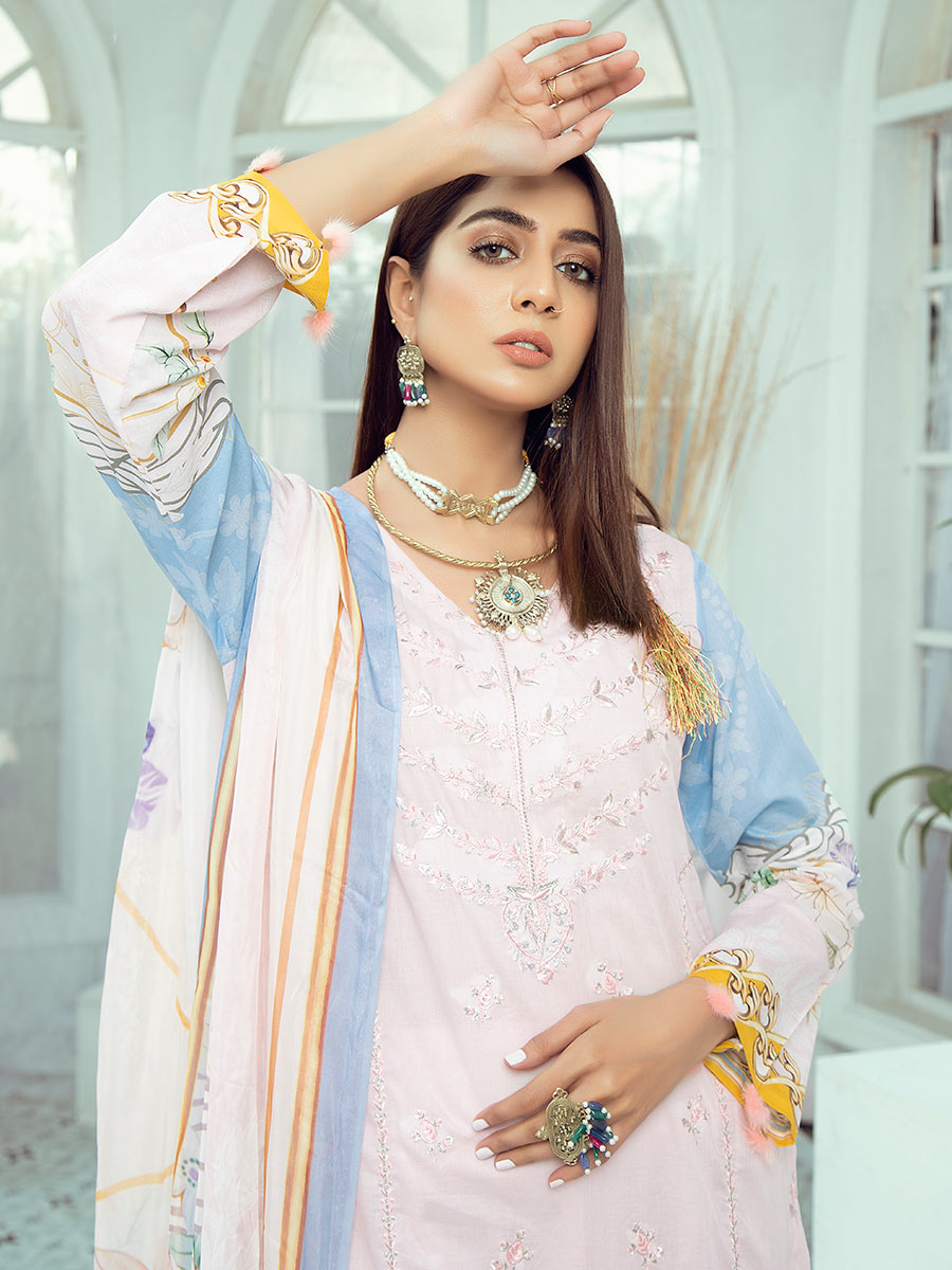 Raji's Nasqh-e-Nigar Summer'22 D#5