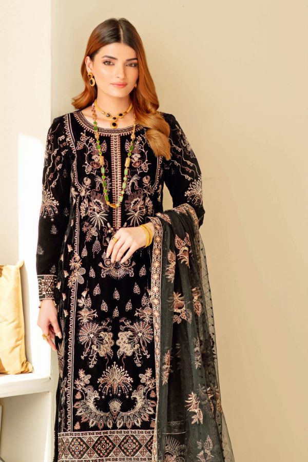 Ramsha Velvet Collection`22 VA#401 (Black)